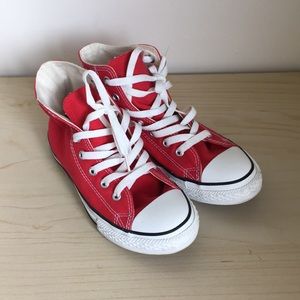 ⭐️Converse high top red⭐️